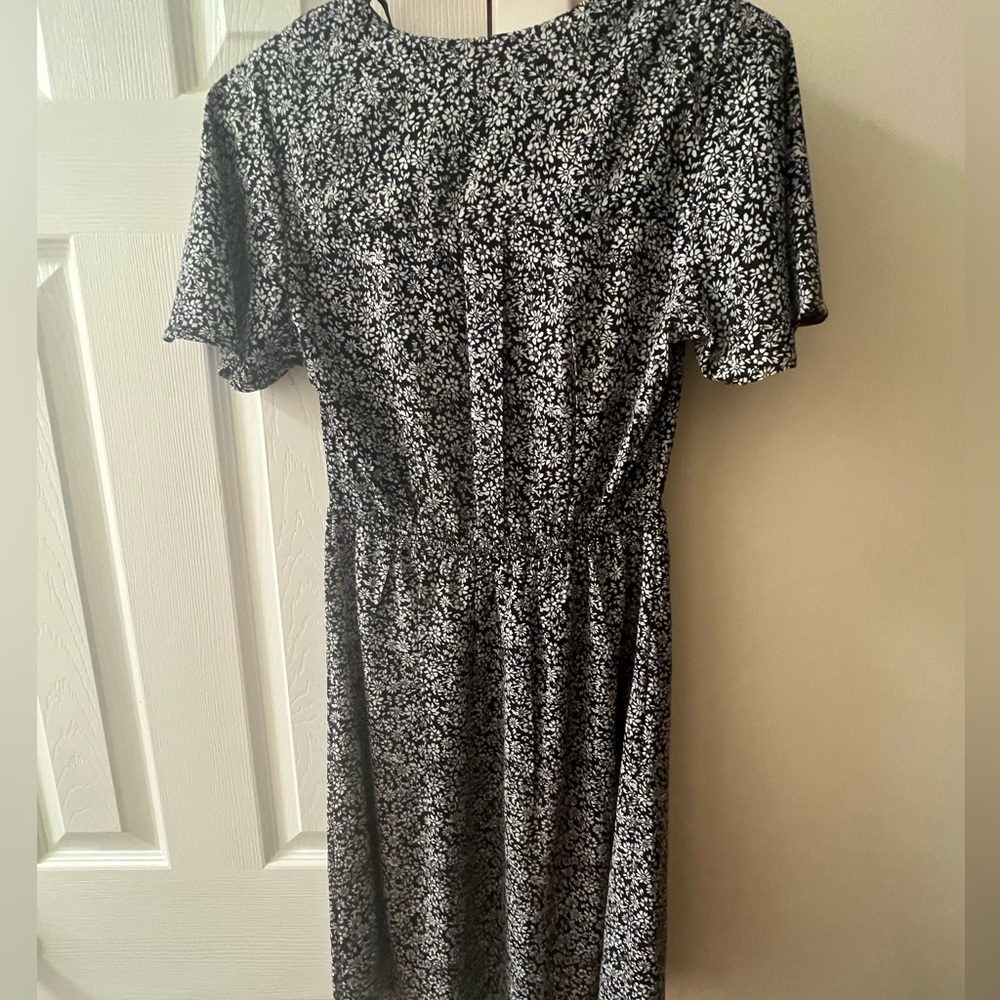 NWT Size S Monteau Los Angeles black sunflower dress - Picture 4 of 4